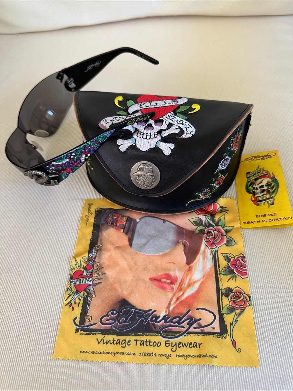 Ed Hardy Vintage EHS005 Snake 2 Sunglasses with leather case and wipe